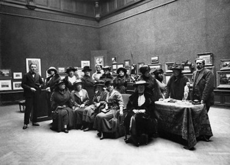 Pulchri-vroeger-376x271