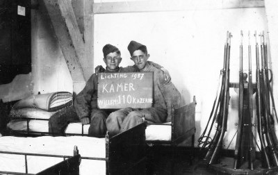 85 - Johan plus kamergenoot Willemskazerne 1937