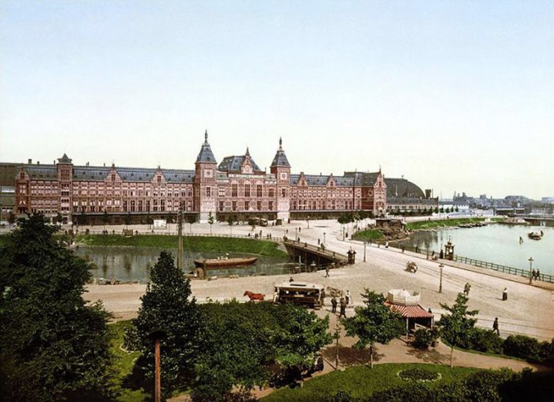 11 - Amsterdam Centraal Station 1890-1900