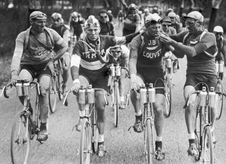 15 - staf vanslembrouck-geeft-vuur-aan-Geldof2.jpg2